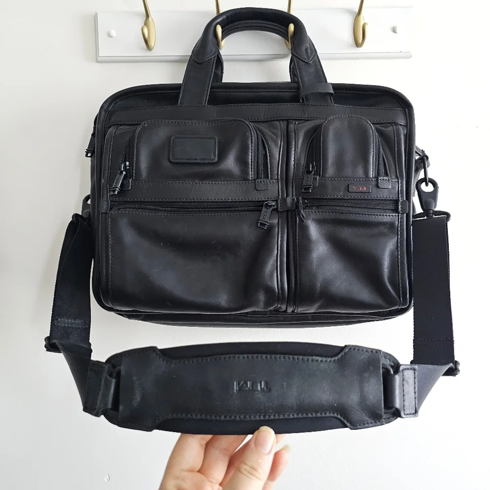 Tumi Alpha Expandable Black Genuine Leather Organizer Laptop Briefcase T Pass